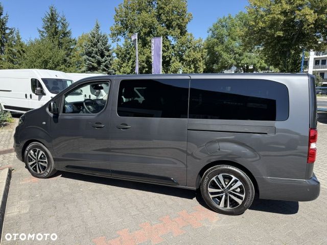 Peugeot Traveller 2.0 BlueHDi Long Business EAT8 - 9