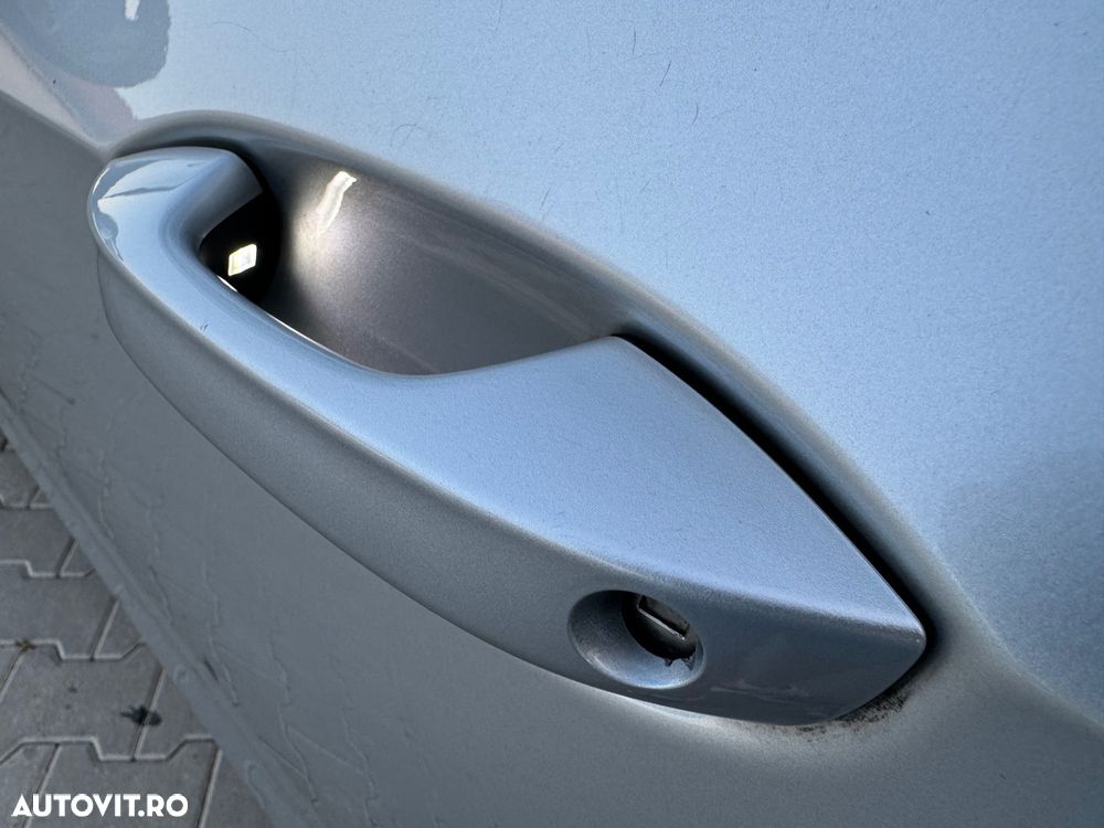 Volkswagen Golf 2.0 TDI SCR DSG Comfortline - 19