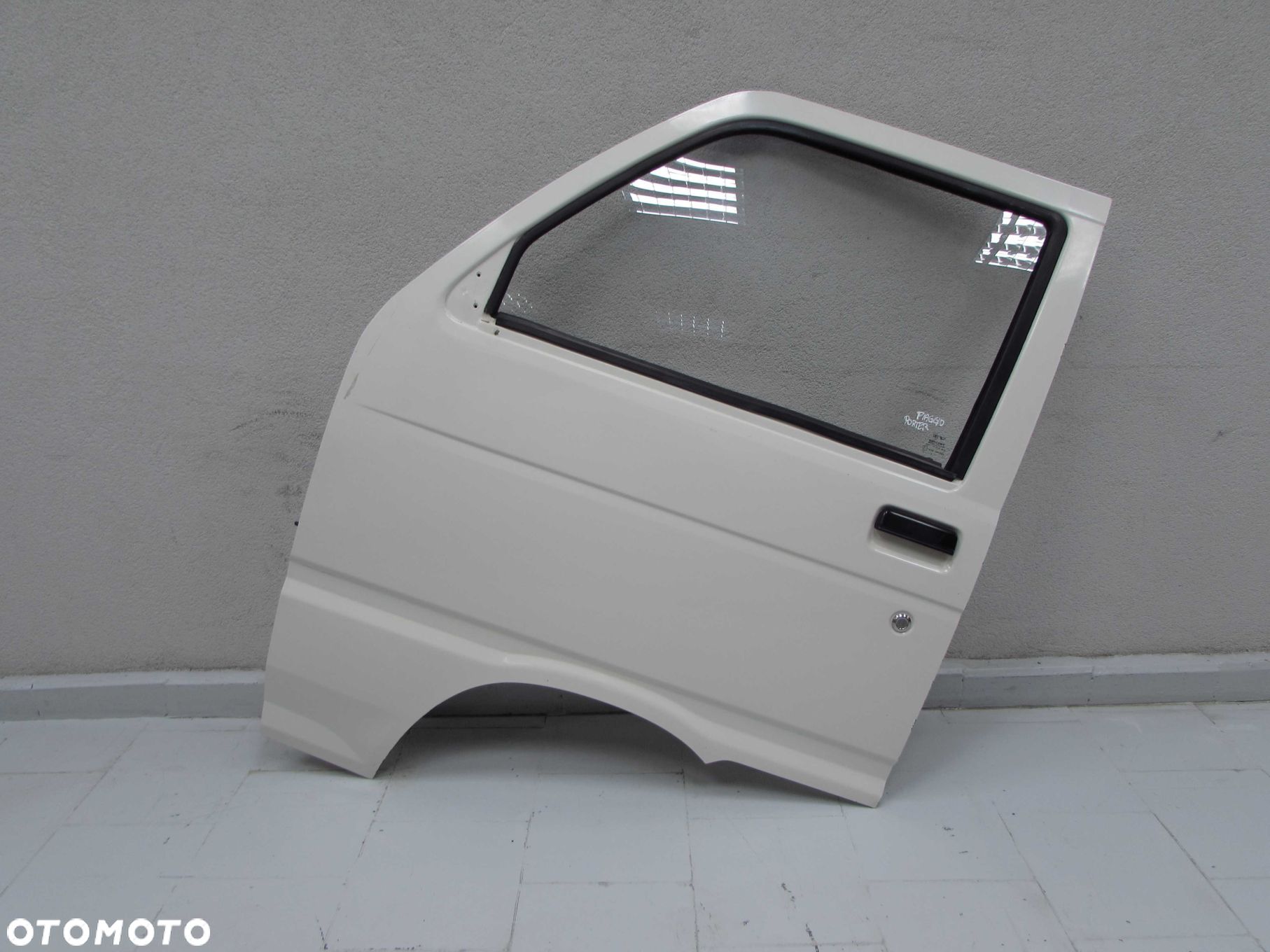 PIAGGIO PORTER QUARGO PFAU 98- DRZWI LEWE PRZOD KPL - 1