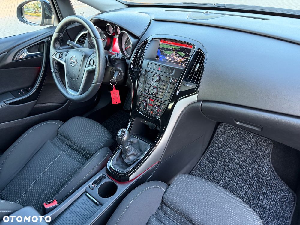 Opel Astra 1.4 Turbo Cosmo - 9