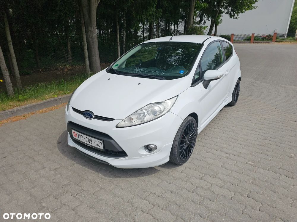 Ford Fiesta 1.6 TDCi Individual - 1