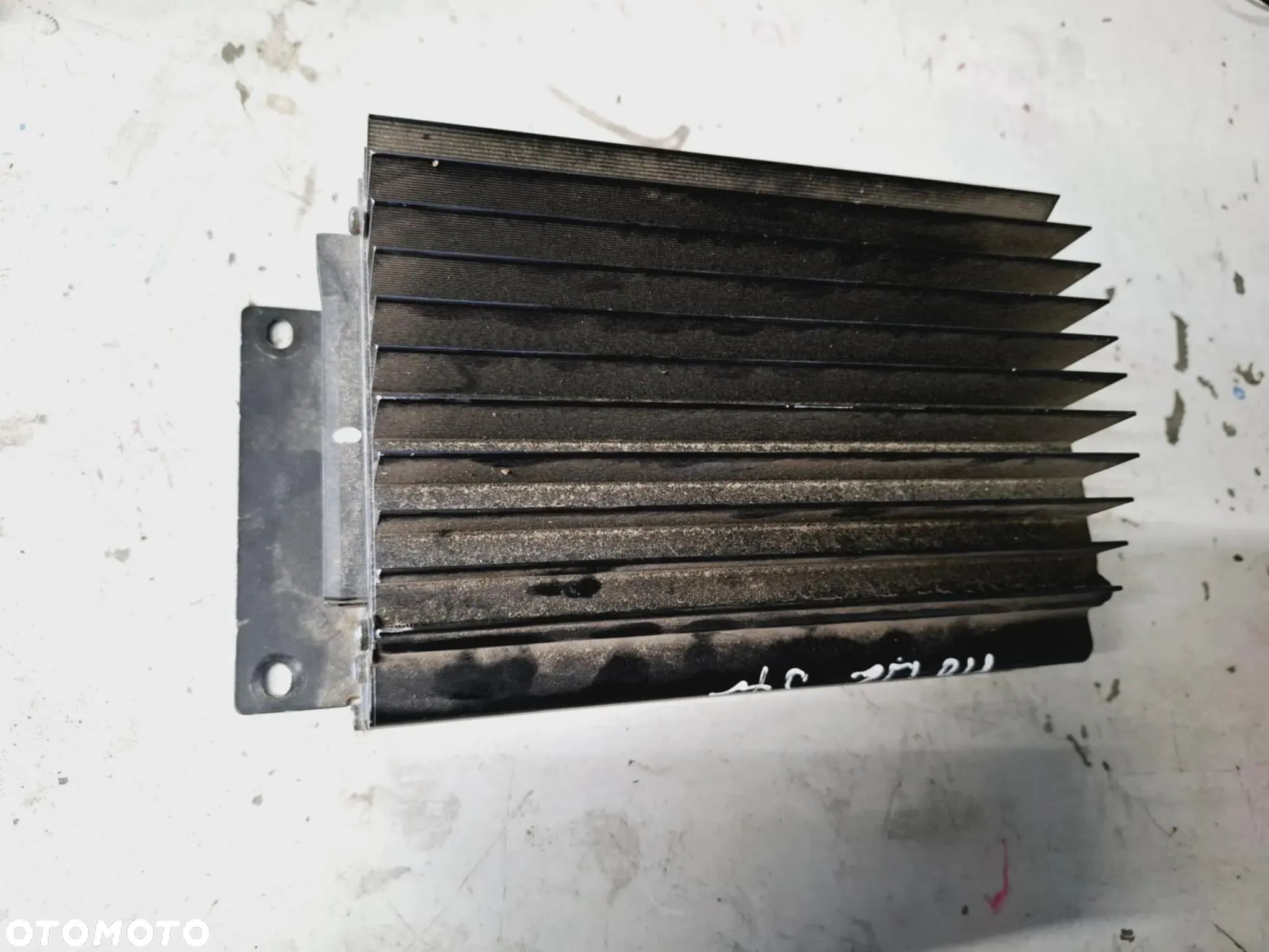 Wzmacniacz Bose Audi A8 D2 4D0035225 - 1