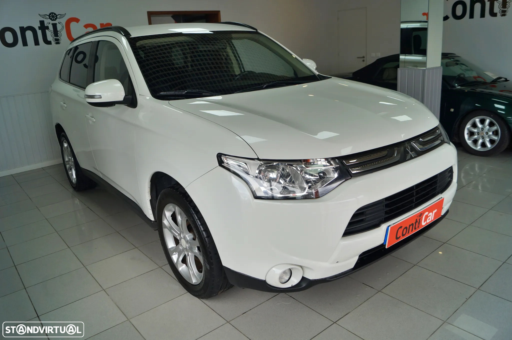 Mitsubishi Outlander - 3