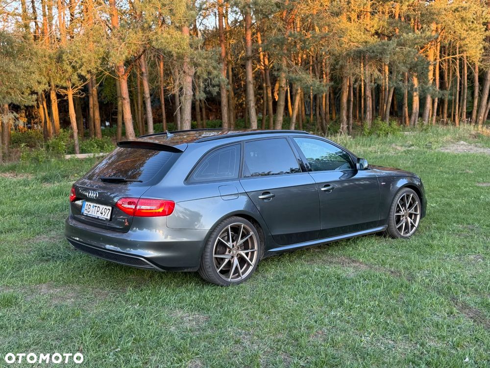 Audi A4 Avant 2.0 TDI DPF clean diesel quattro S tronic S line Sportpaket - 8