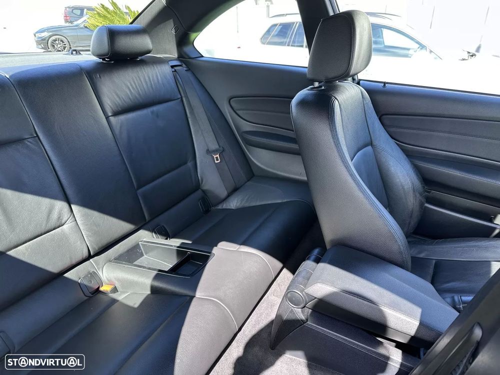 BMW 120 d Limited Edition Lifestyle c/ M Sport Pack - 56