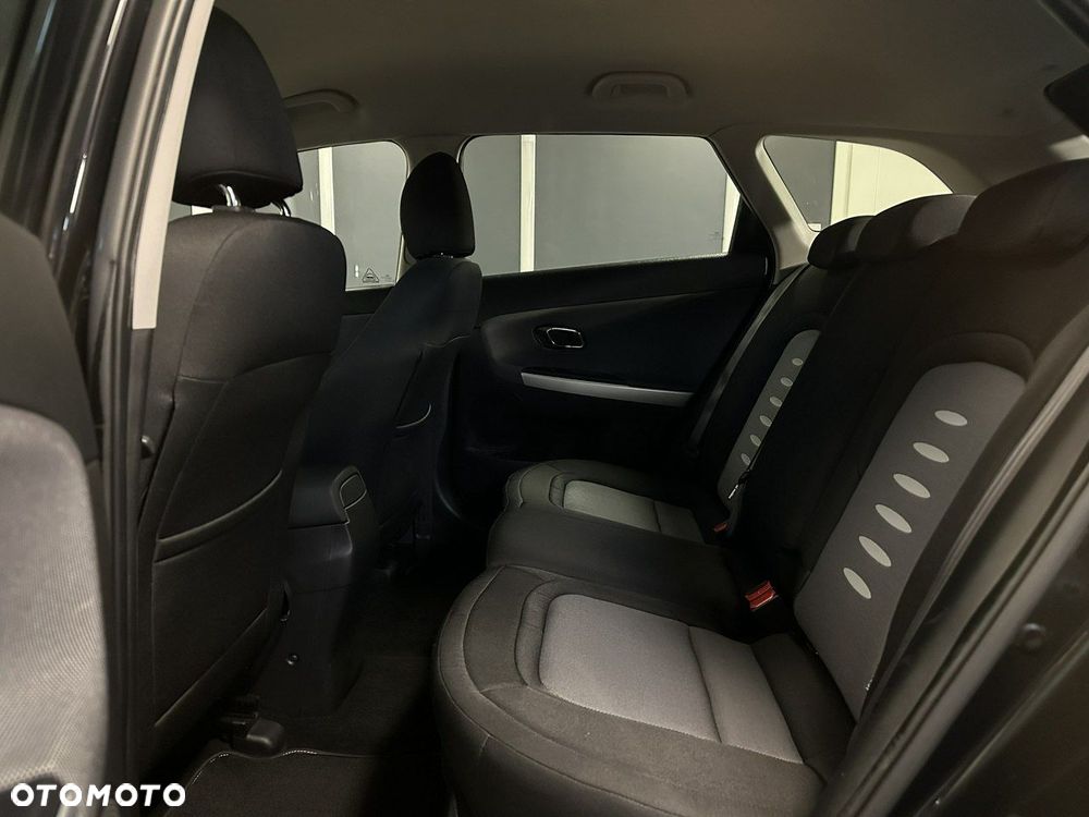 Kia Ceed - 13