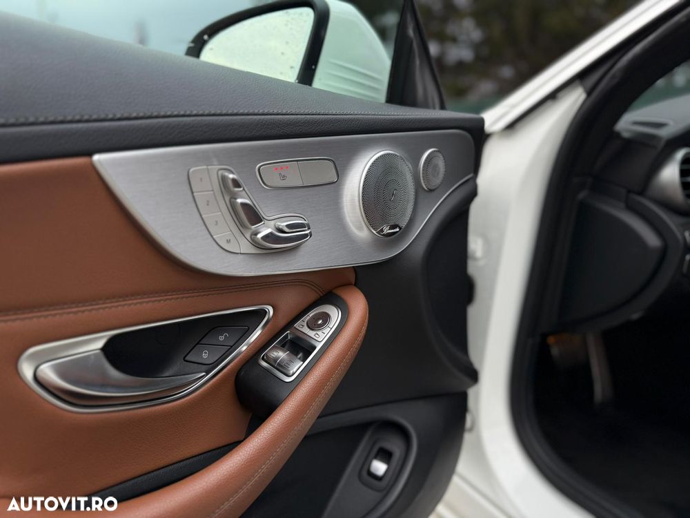 Mercedes-Benz C 300 7G-TRONIC AMG Line - 9