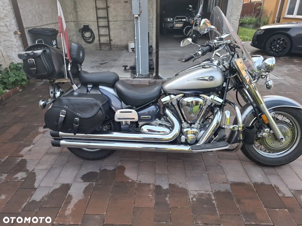Yamaha Road Star - 1