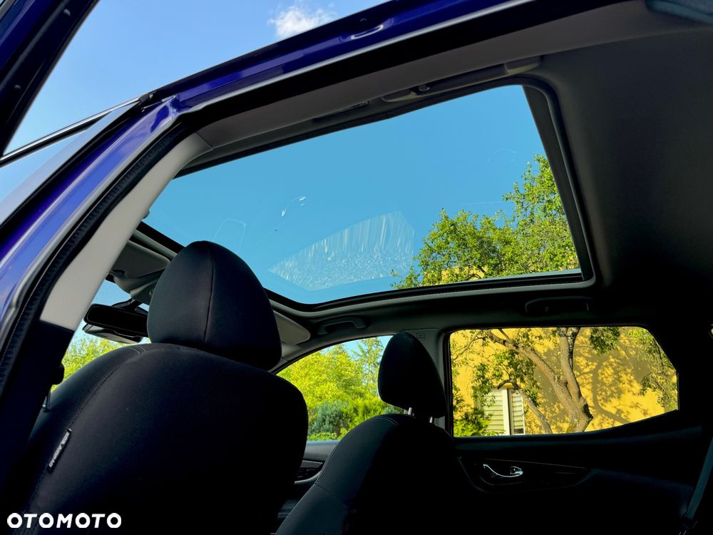 Nissan Qashqai 1.6 DCi TEKNA - 16