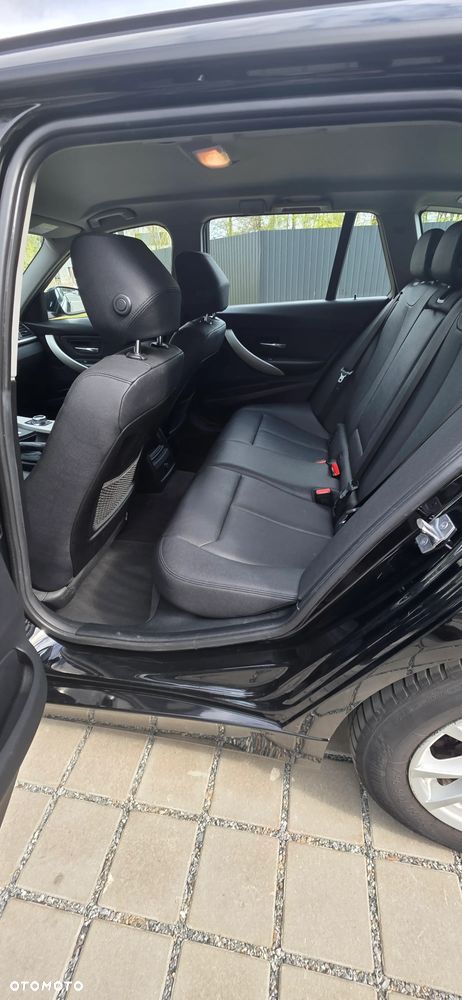 BMW Seria 3 318i GPF Advantage - 6