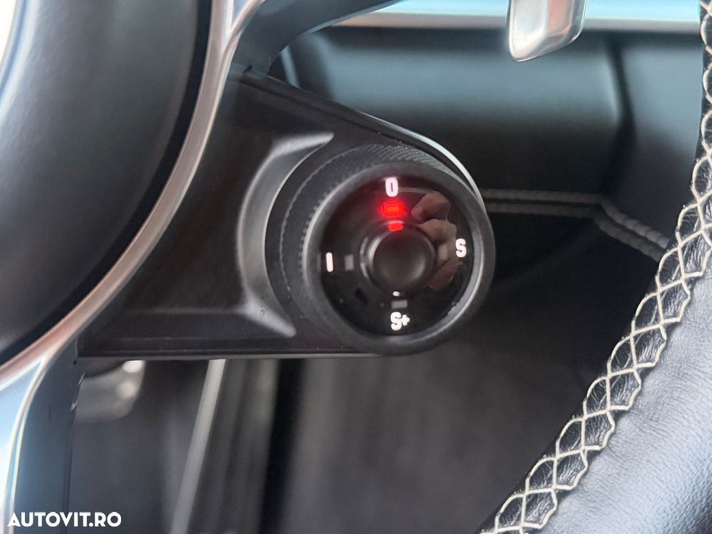 Porsche Panamera - 26