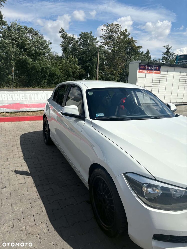 BMW Seria 1 116d - 2