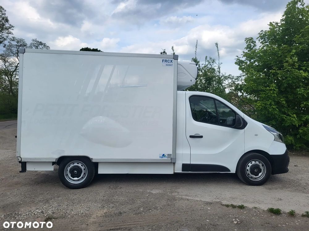 Renault Trafic III 2015r 273 tyś Izoterma chłodnia Mroźnia Sklep Food Truck Agregat zasilanie 230V Trafik - 12