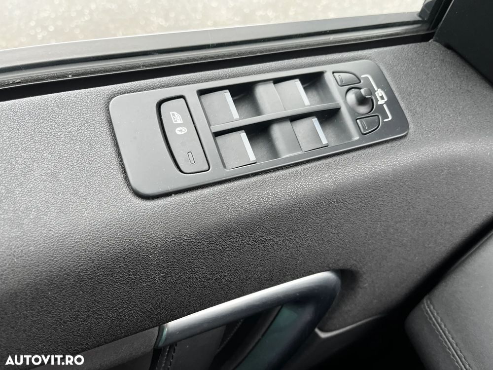 Land Rover Discovery Sport - 22