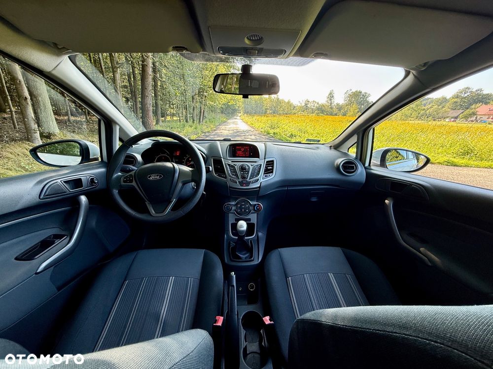 Ford Fiesta 1.25 Ambiente - 38