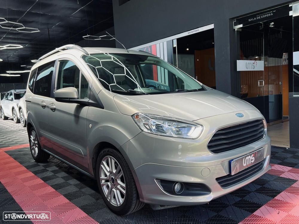 Ford Tourneo Courier 1.0 EcoBoost Titanium - 2