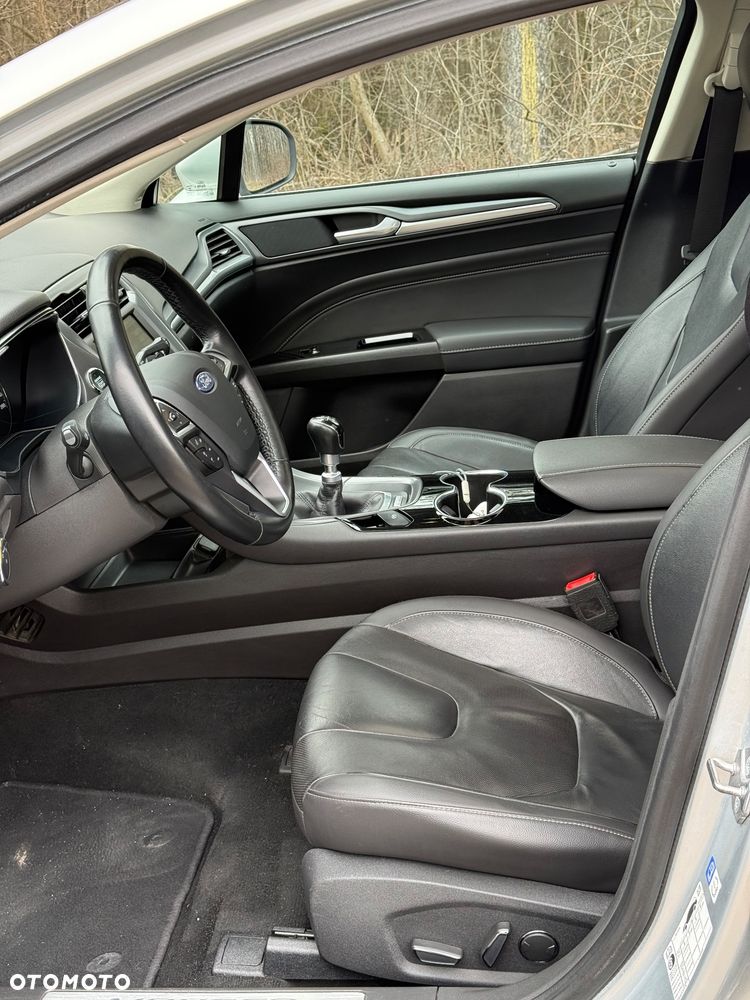 Ford Mondeo 2.0 TDCi Titanium - 16
