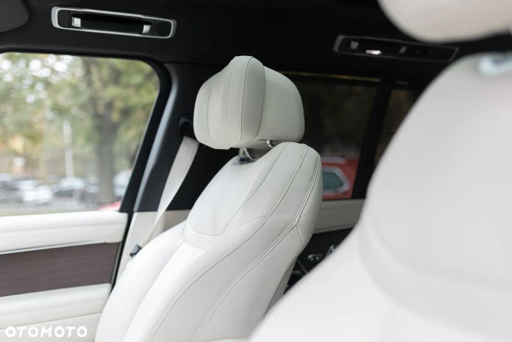 Land Rover Range Rover 3.0 P460e PHEV Autobiography - 29