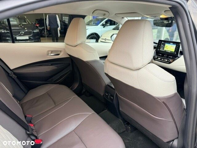 Toyota Corolla - 7