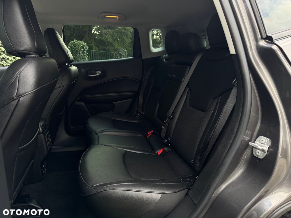 Jeep Compass 1.3 TMair Night Eagle FWD S&S DDCT - 24