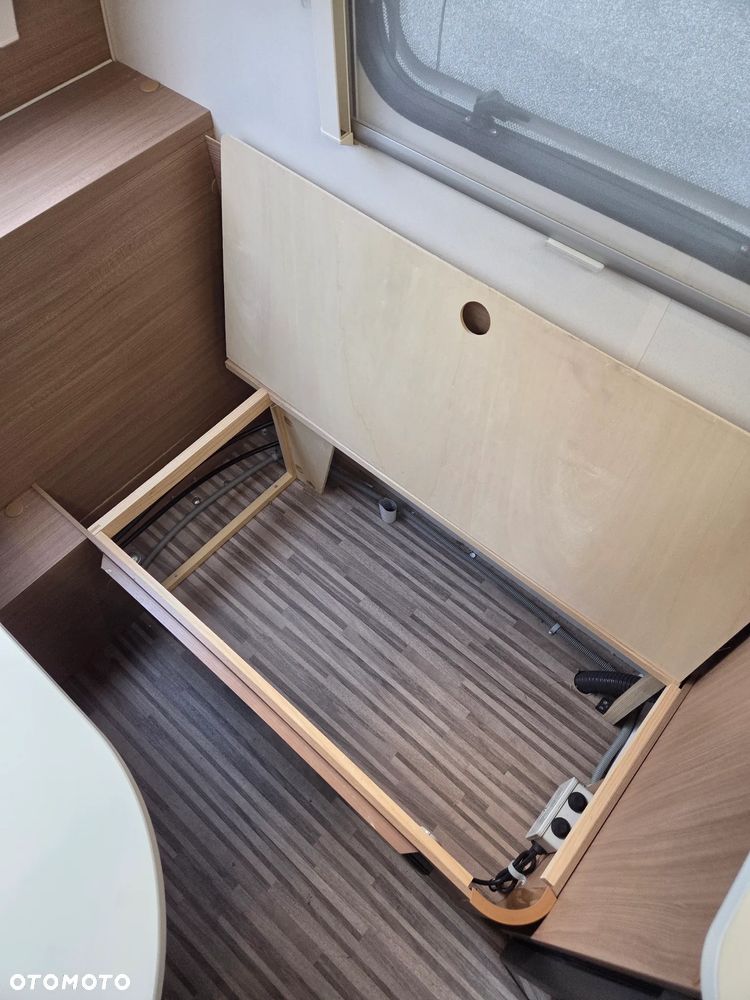 Adria Aviva 300dt - 33