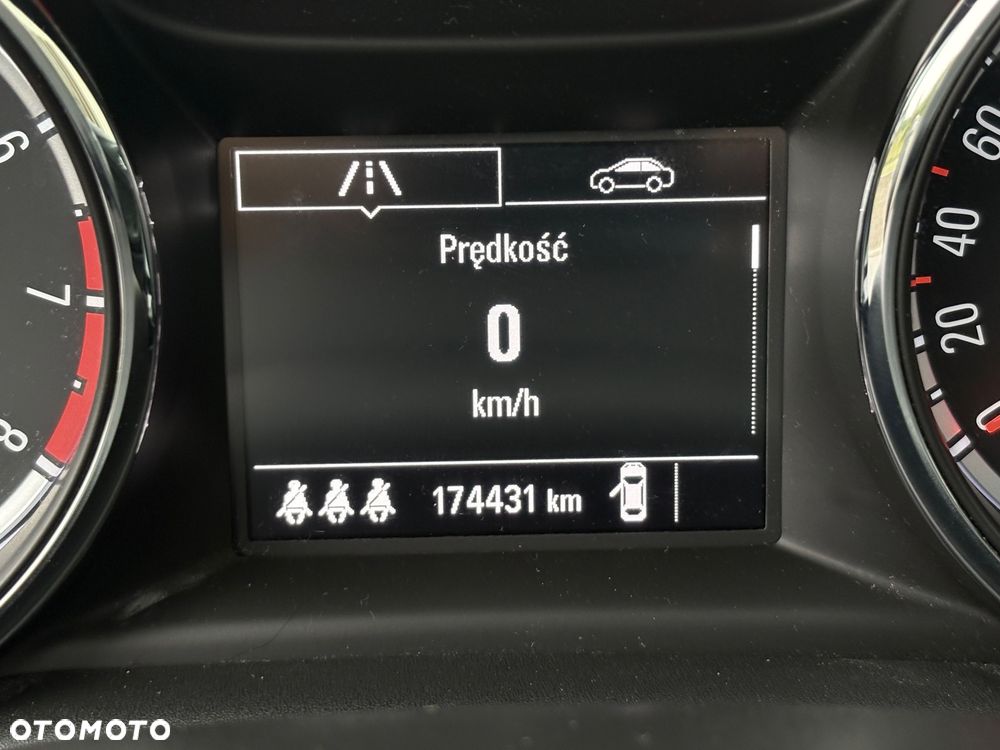 Opel Astra 1.4 T Dynamic - 22