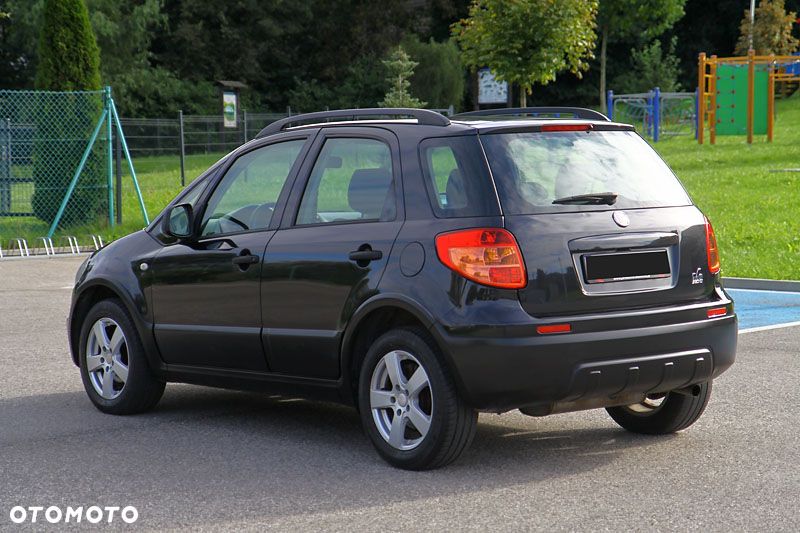 Fiat Sedici 2.0 Multijet DPF 4x2 Emotion - 4