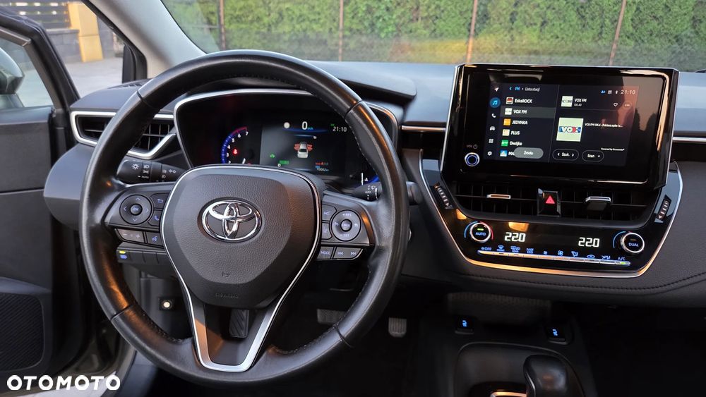 Toyota Corolla 1.8 Hybrid Comfort - 29