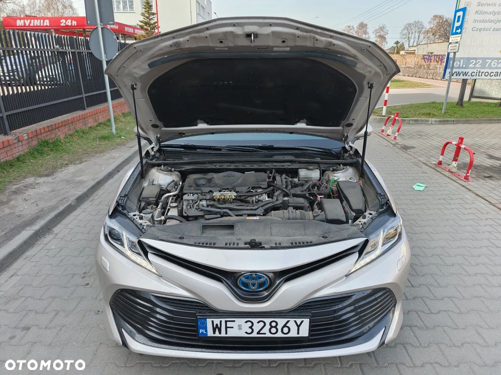 Toyota Camry Business Edition - 14