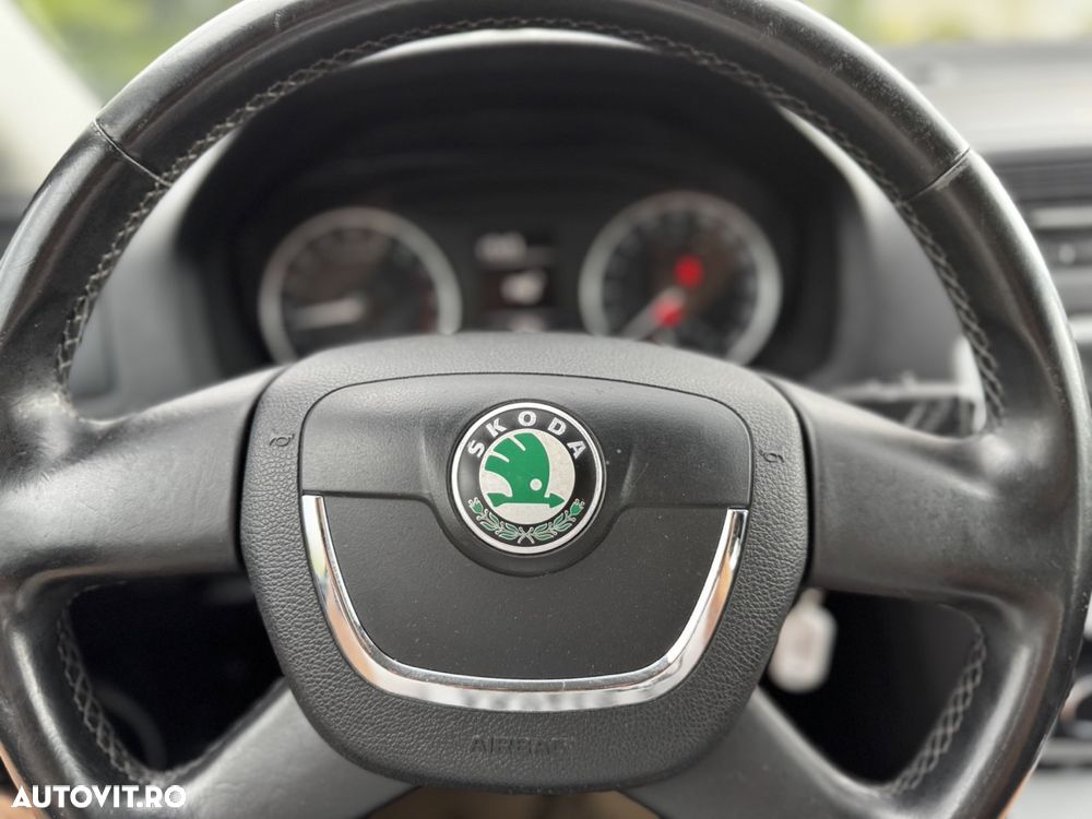 Skoda Octavia 1.6 TDI DPF Ambiente - 14