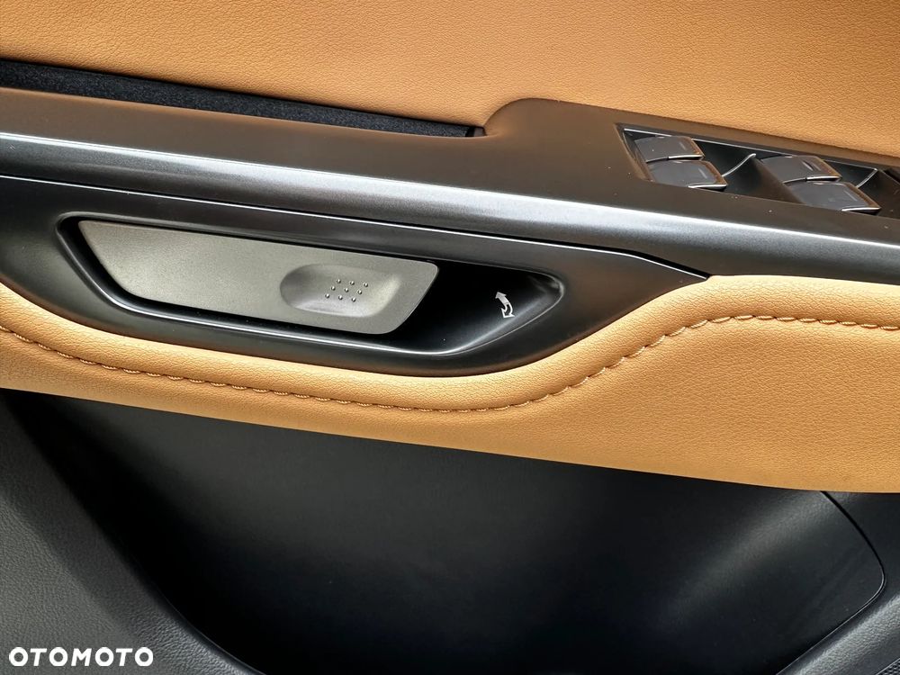 Lexus NX 350h Prestige 2WD - 19