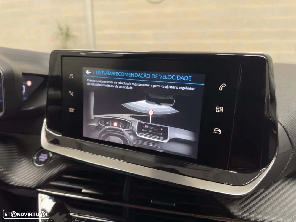 Peugeot 2008 1.2 PureTech Allure Pack - 22