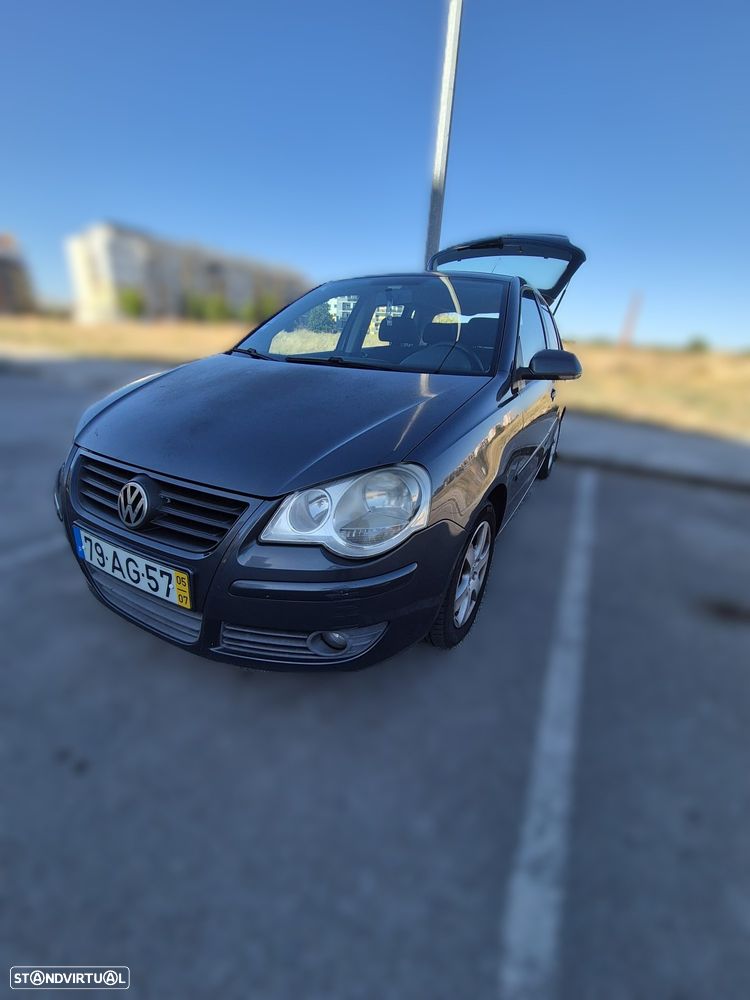 Volkswagen Polo 1.4 TDi Confortline — fotografia 11