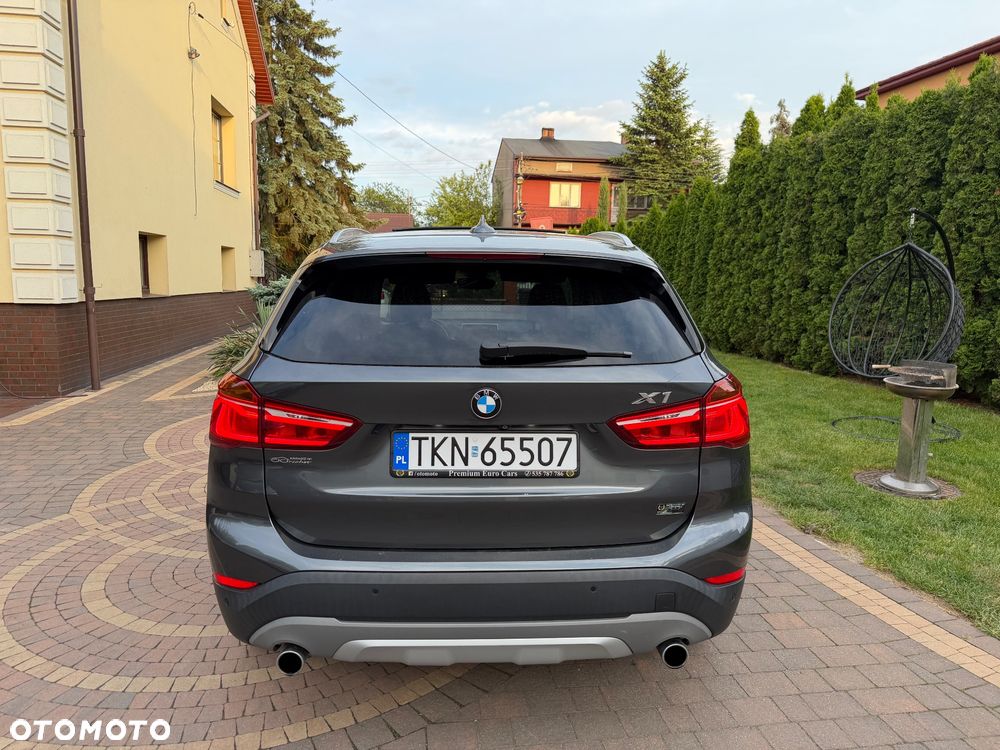 BMW X1 xDrive25d Advantage - 5