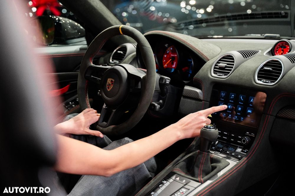 Porsche Boxster 718 Spyder RS - 30