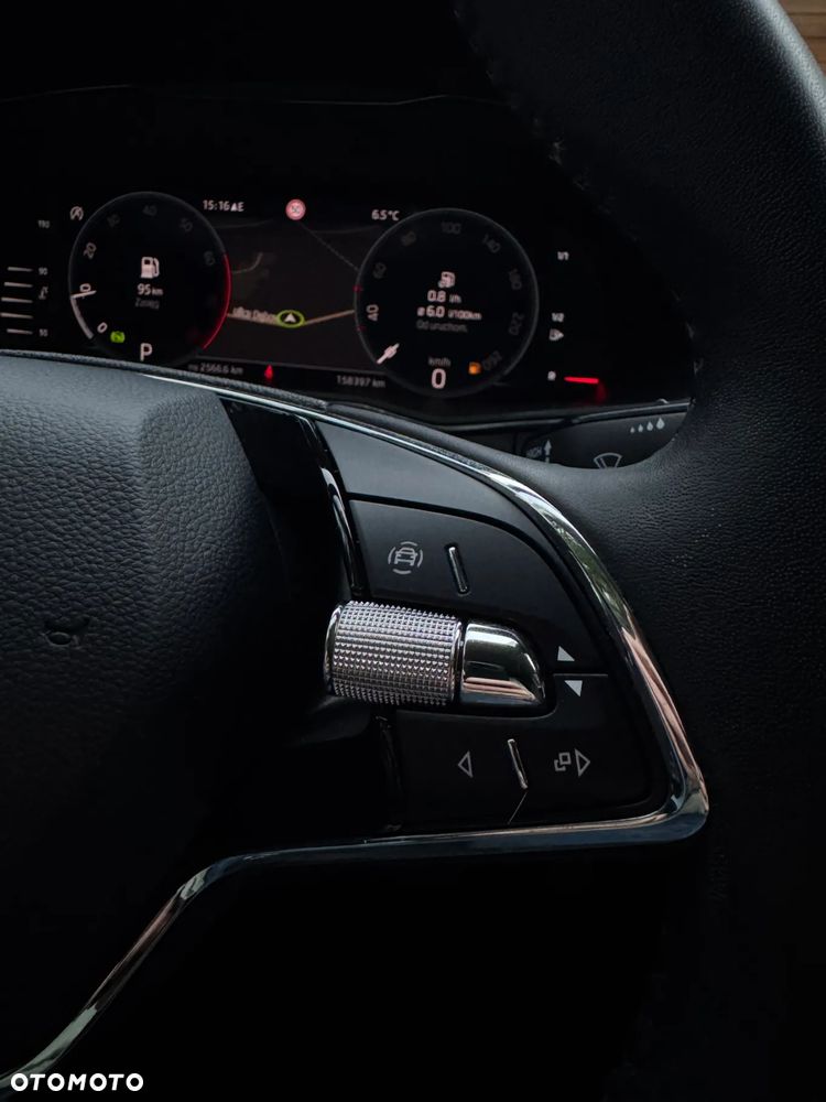 Skoda Superb 1.5 TSI Style DSG - 25