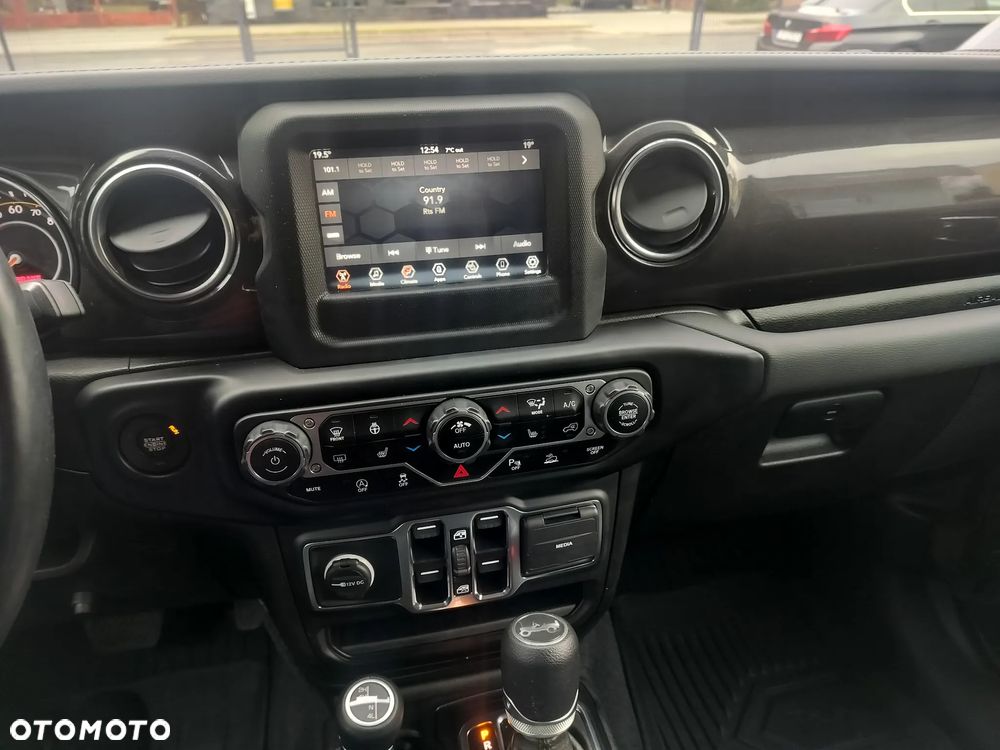 Jeep Wrangler 2.0 T-GDI Hardtop AWD Automatik Sahara - 32