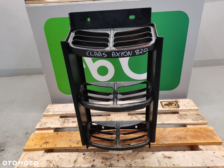 Stopnica Claas Axion 820
