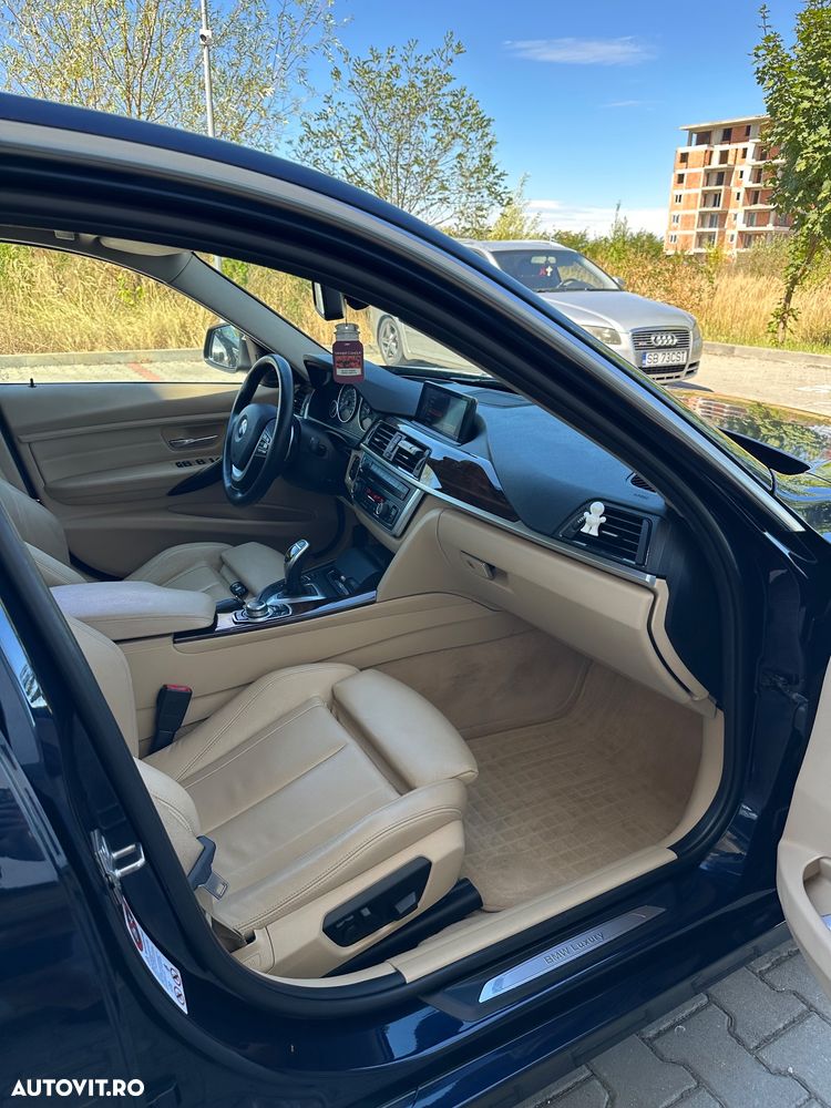 BMW Seria 3 320i Aut. Luxury Line - 18