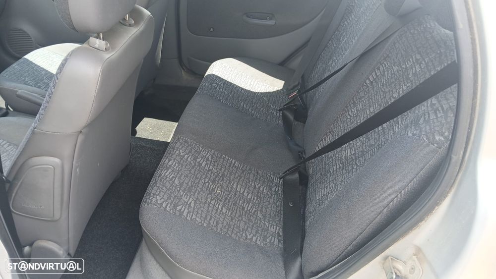 Opel Corsa 1.2 16V Confort Easyt. - 11