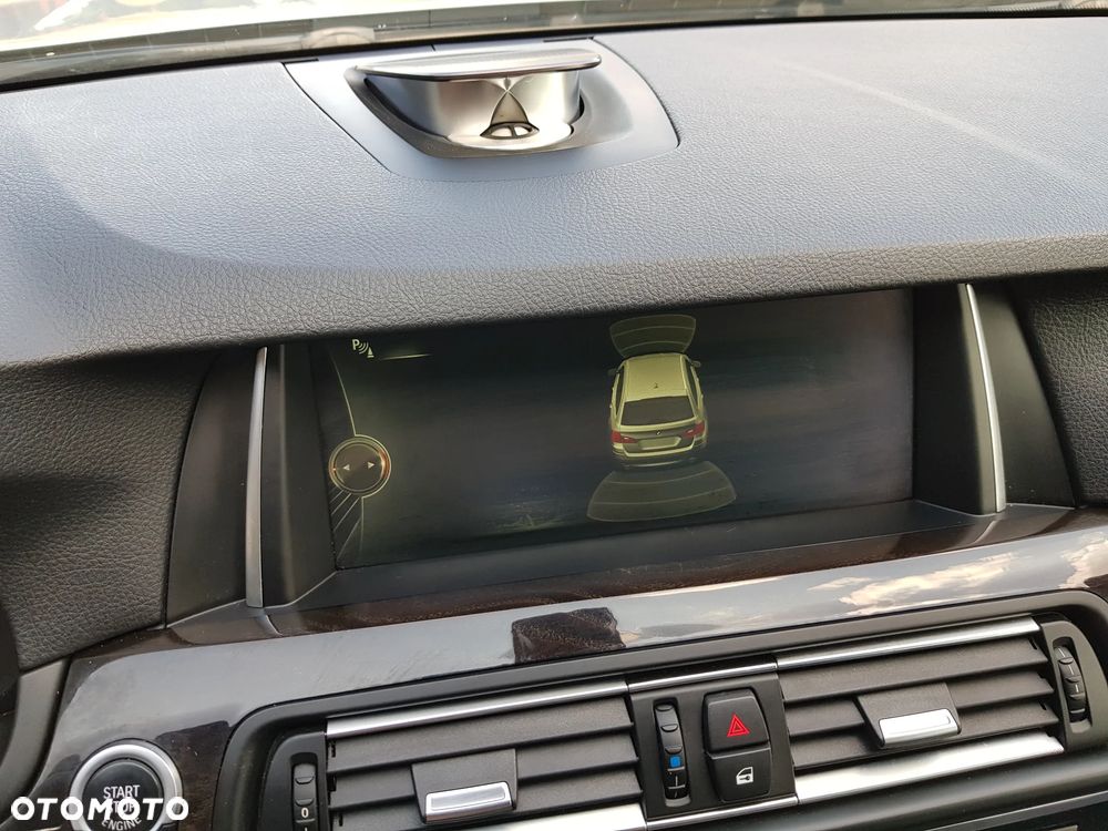 BMW Seria 5 525d Sport-Aut Luxury Line - 37