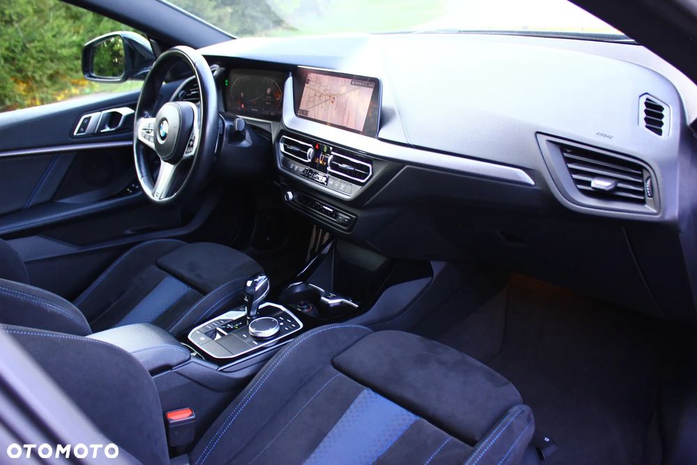 BMW Seria 2 218d M Sport sport - 37