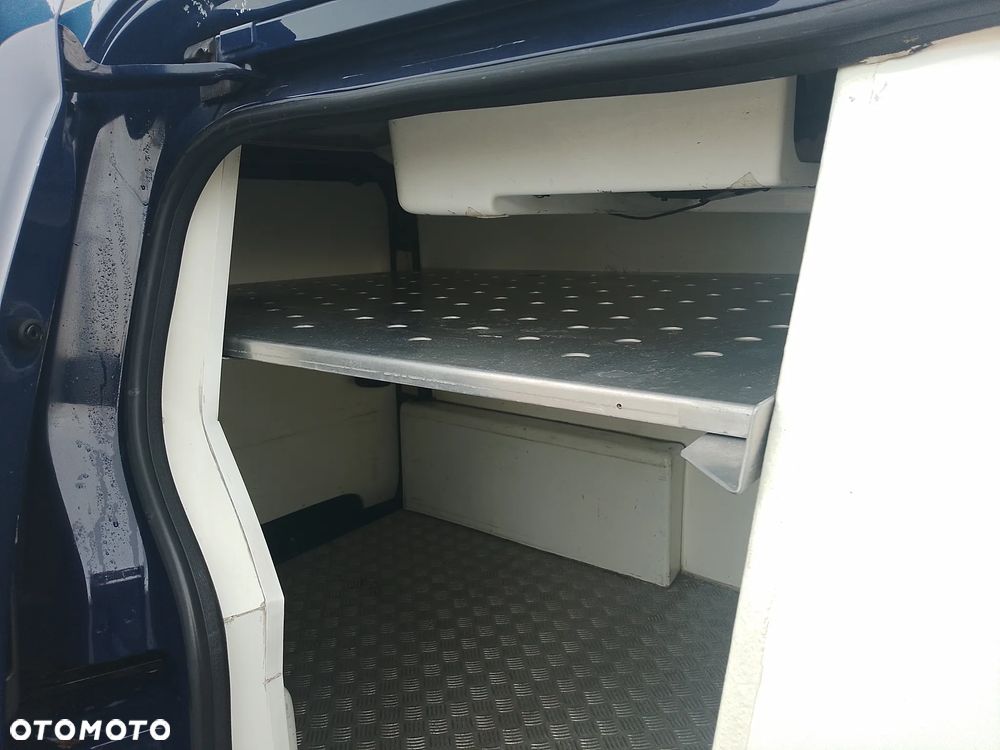 Dacia Dokker Izoterma Chłodnia Mroźnia grzanie drzwi boczne półka inox Salon PL po serwisie - 12