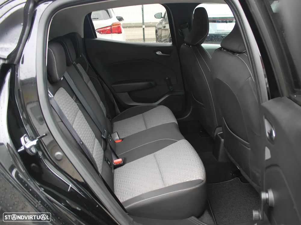 Renault Clio - 14