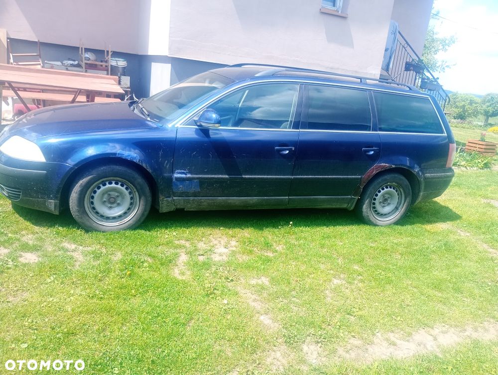 Volkswagen Passat - 1