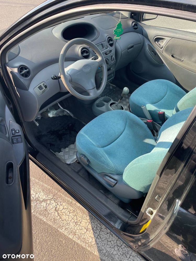 Toyota Yaris 1.0 Luna - 3