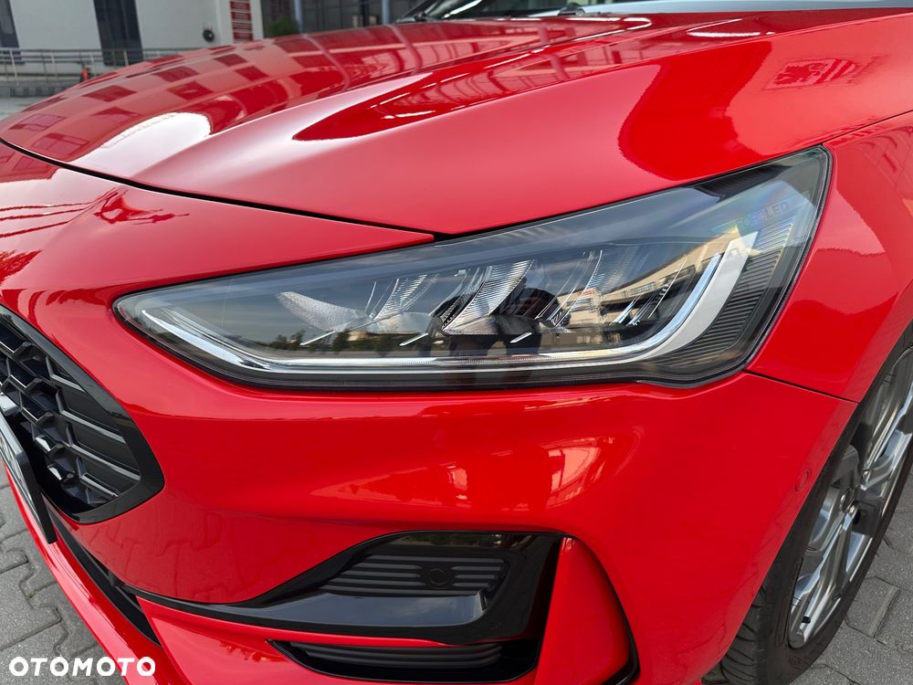 Ford Focus 1.0 EcoBoost Hybrid ST-LINE - 11