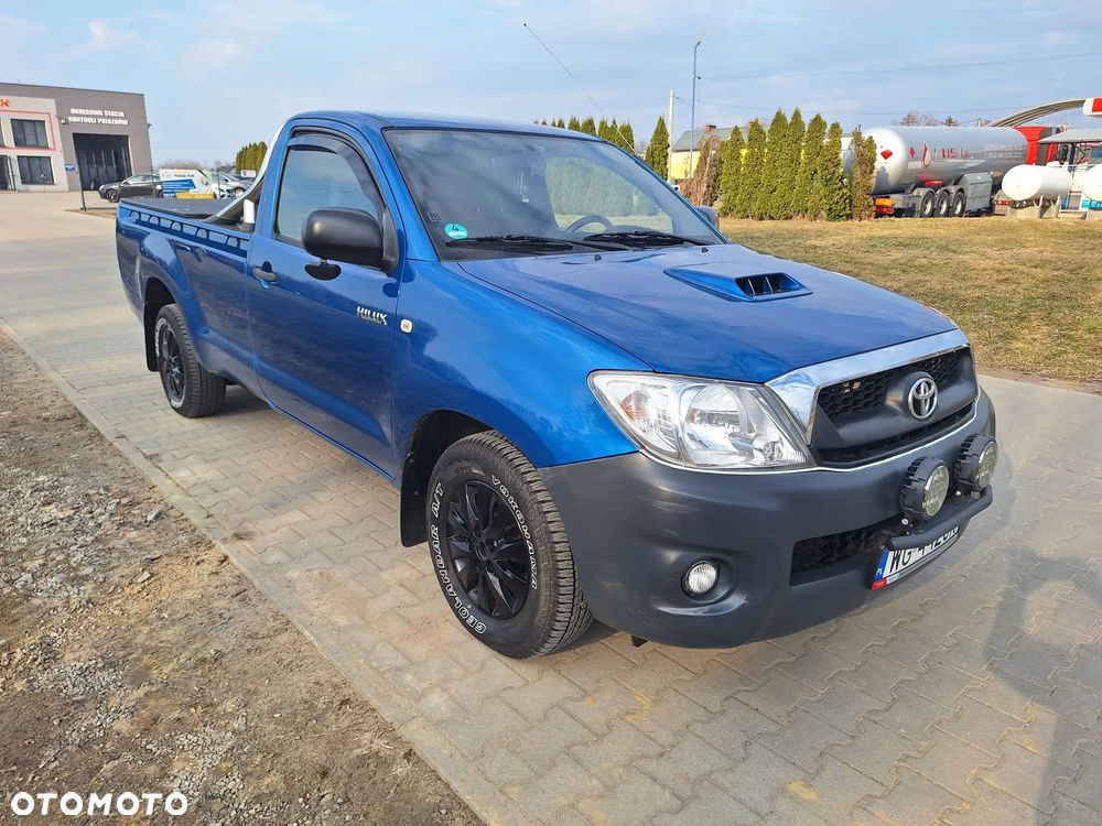 Toyota Hilux 2.5 D-4D DLX - 6