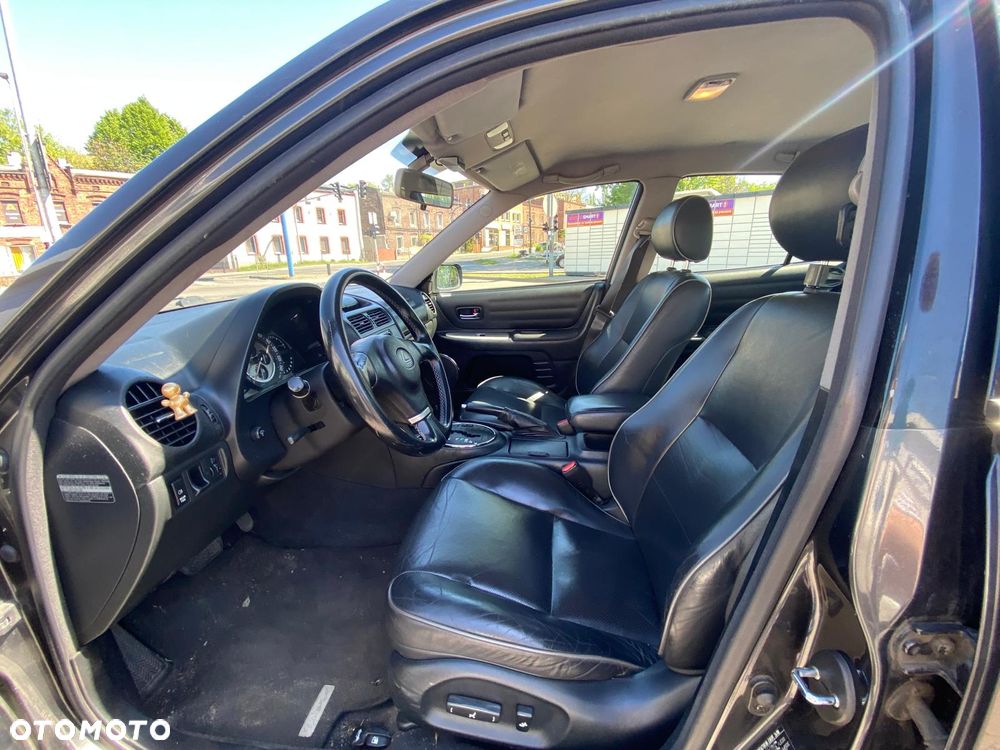 Lexus IS 200 Prestige - 5