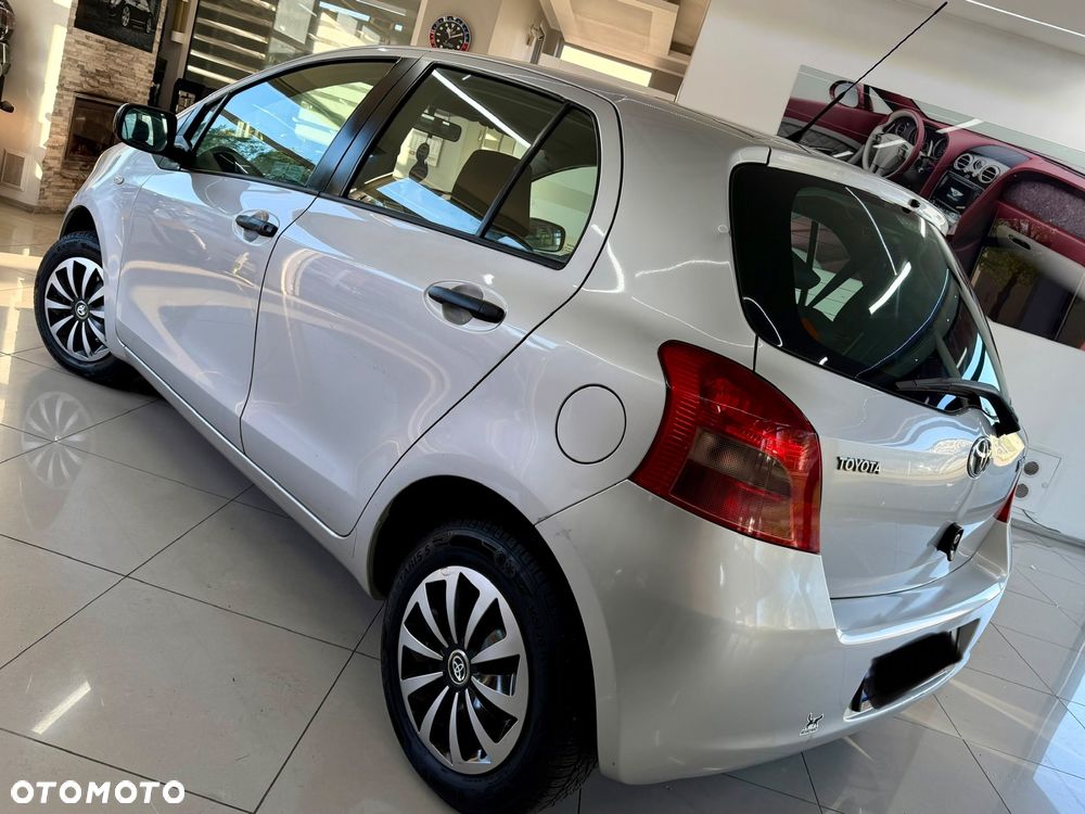 Toyota Yaris 1.0 Luna A/C - 3